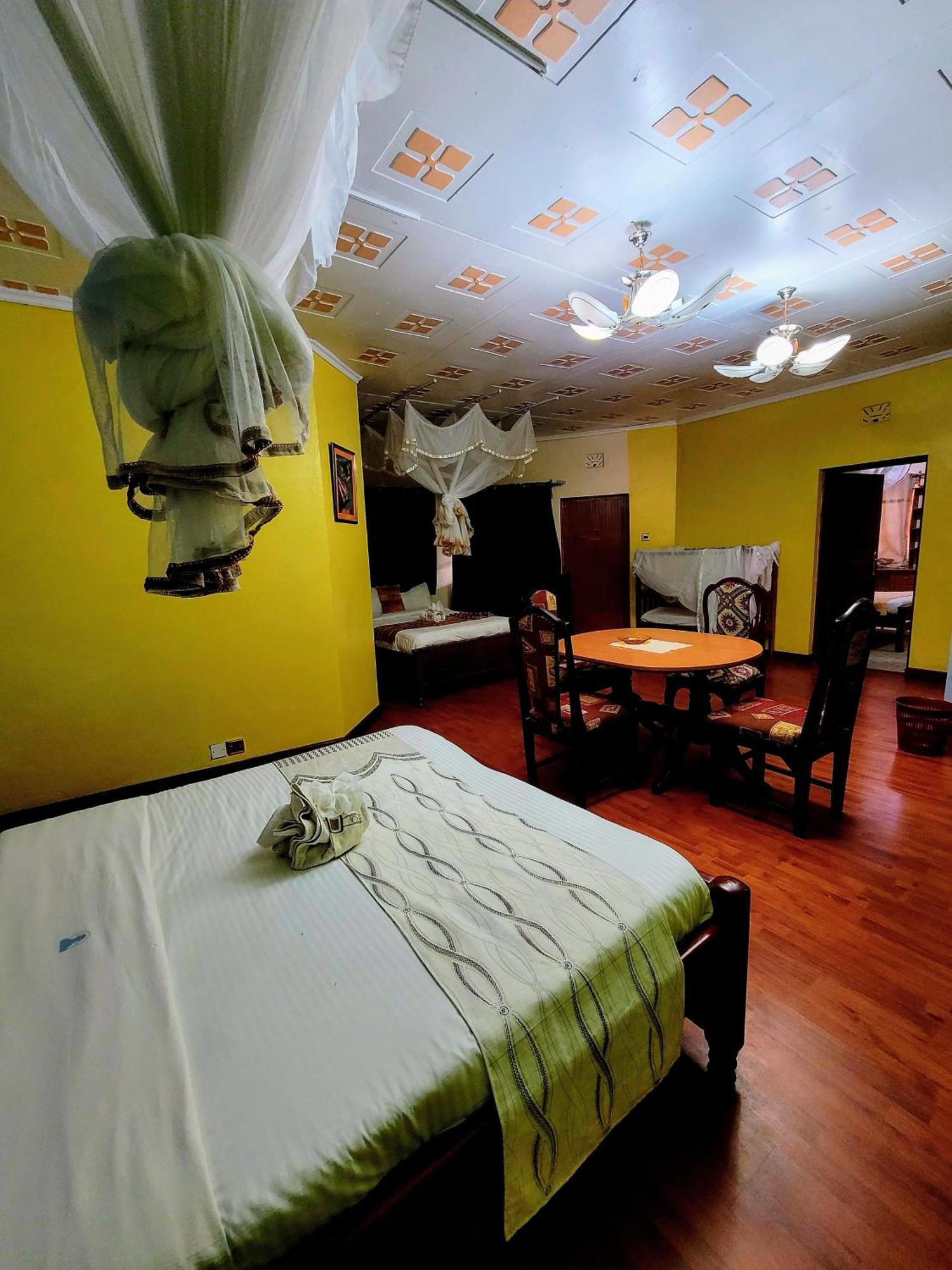 Apex Resort Nakuru Ngoại thất bức ảnh