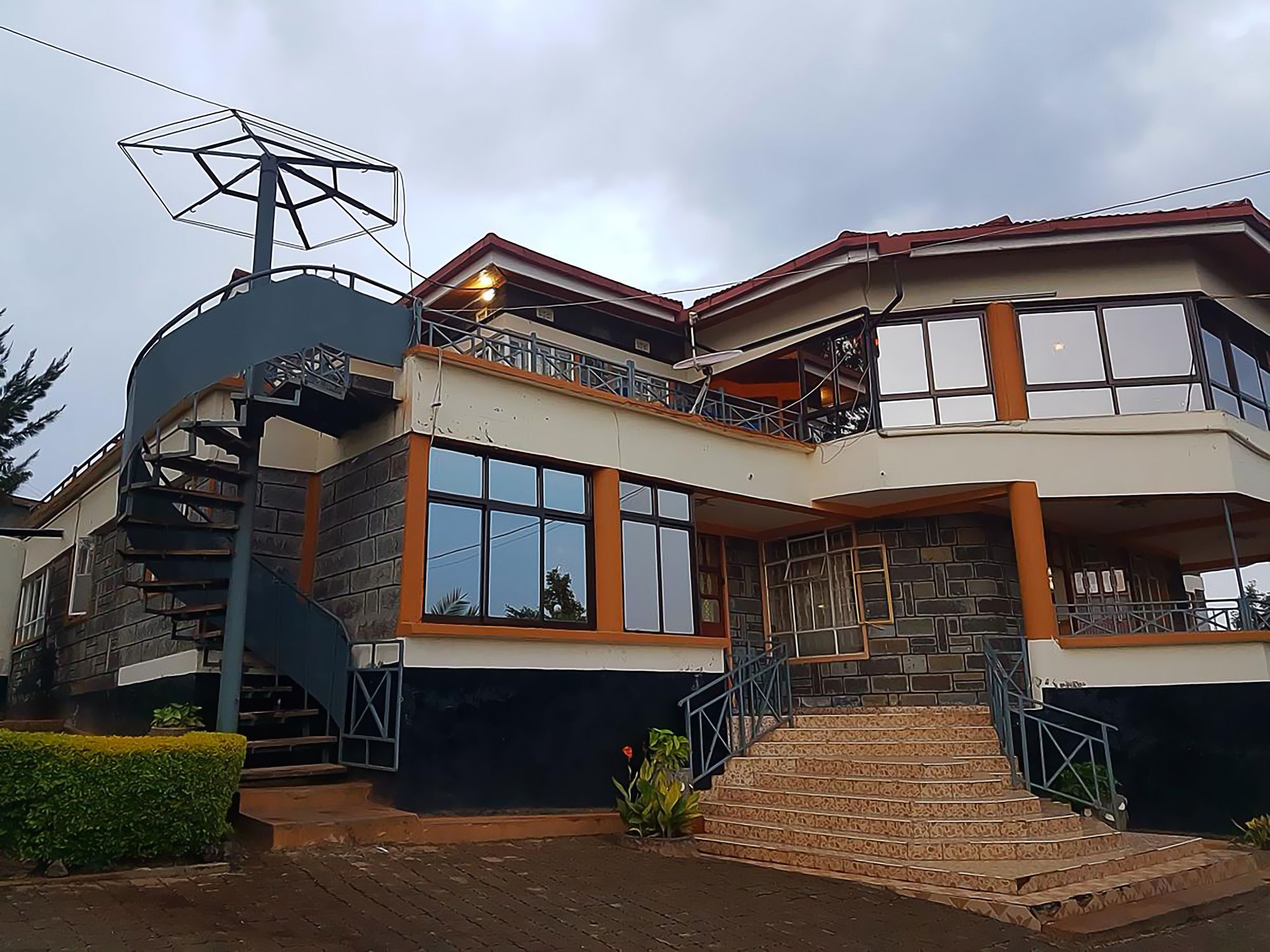 Apex Resort Nakuru Ngoại thất bức ảnh